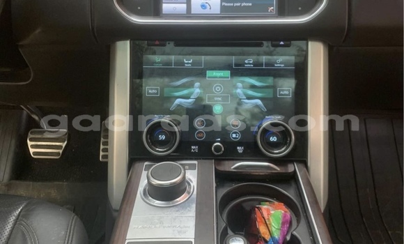 Dieundeu Beess Land Rover Range Rover Vogue Silver Auto in Dakar in Dakar Dieundeu Beess Land Rover Range Rover Vogue Silver Auto in Dakar in Dakar