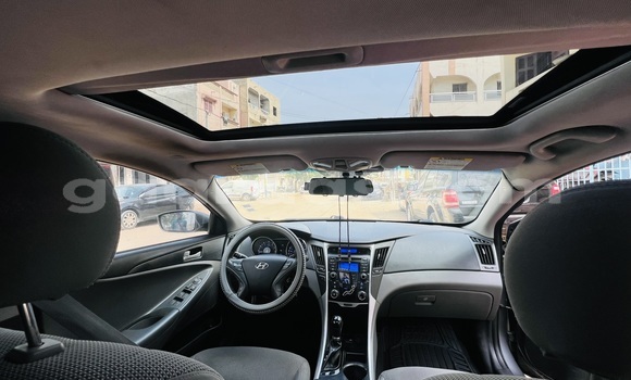 Dieundeu Occasion Hyundai Sonata Silver Auto in Dakar in Dakar Dieundeu Occasion Hyundai Sonata Silver Auto in Dakar in Dakar