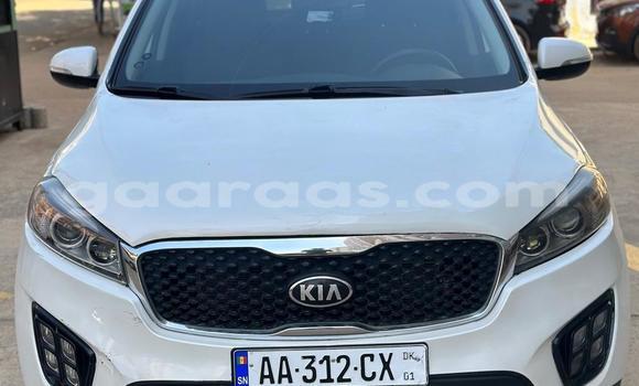 Buy Used Kia Sorento White Car in Dakar in Dakar