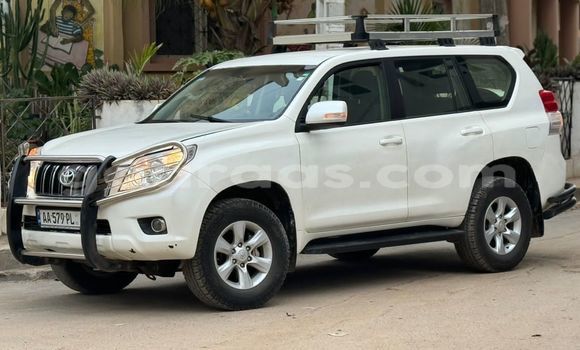 Dieundeu Occasion Toyota Prado White Auto in Dakar in Dakar Dieundeu Occasion Toyota Prado White Auto in Dakar in Dakar