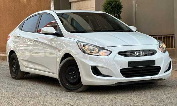 Dieundeu Occasion Hyundai Accent White Auto in Dakar in Dakar Dieundeu Occasion Hyundai Accent White Auto in Dakar in Dakar