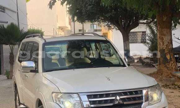 Acheter Occasion Voiture Mitsubishi Pajero Blanc à Dakar, Dakar