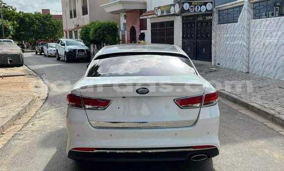 Dieundeu Occasion Kia K5 White Auto in Dakar in Dakar Dieundeu Occasion Kia K5 White Auto in Dakar in Dakar