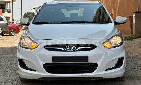 Acheter Import Voiture Hyundai Accent Blanc à Dakar, Dakar Acheter Import Voiture Hyundai Accent Blanc à Dakar, Dakar