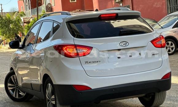 Acheter Import Voiture Hyundai Tucson Blanc à Dakar, Dakar Acheter Import Voiture Hyundai Tucson Blanc à Dakar, Dakar