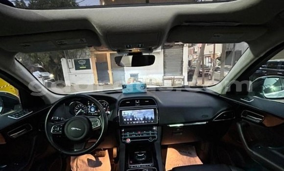 Buy Used Jaguar F-Pace White Car in Dakar in Dakar Buy Used Jaguar F-Pace White Car in Dakar in Dakar