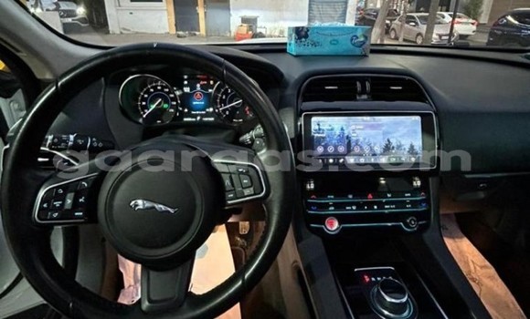 Buy Used Jaguar F-Pace White Car in Dakar in Dakar Buy Used Jaguar F-Pace White Car in Dakar in Dakar