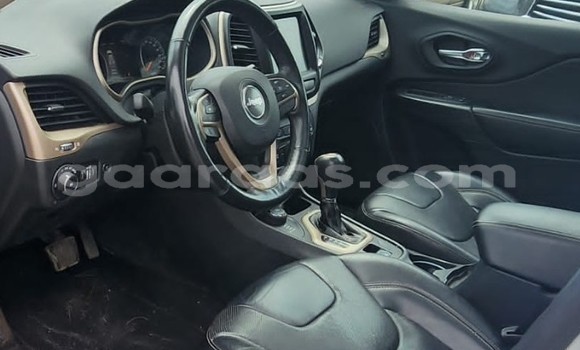 Buy Used Jeep Cherokee White Car in Dakar in Dakar Buy Used Jeep Cherokee White Car in Dakar in Dakar