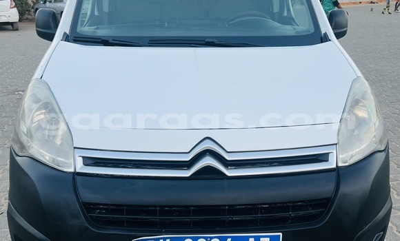 Changement d'antenne - Xsara - Citroën - Forum Marques Automobile - Forum  Auto