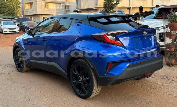 Acheter Import Voiture Toyota C-HR Bleu à Dakar, Dakar Acheter Import Voiture Toyota C-HR Bleu à Dakar, Dakar