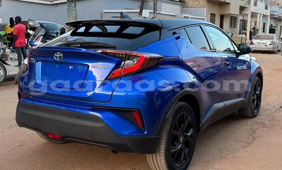 Acheter Import Voiture Toyota C-HR Bleu à Dakar, Dakar Acheter Import Voiture Toyota C-HR Bleu à Dakar, Dakar