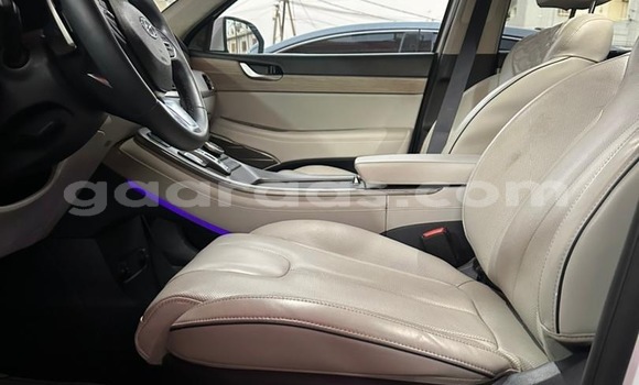 Acheter Import Voiture Hyundai XG Blanc à Dakar, Dakar Acheter Import Voiture Hyundai XG Blanc à Dakar, Dakar