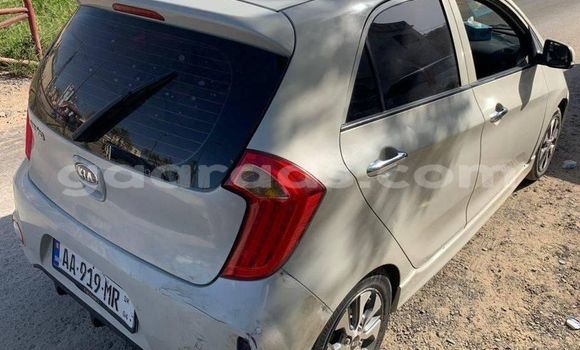 Buy Used Kia Cadenza Other Car in Dakar in Dakar Buy Used Kia Cadenza Other Car in Dakar in Dakar