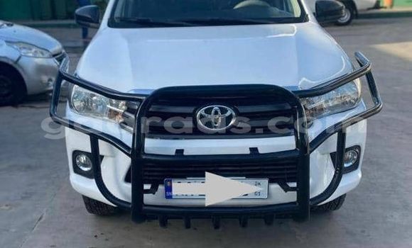 Dieundeu Occasion Toyota Hilux White Auto in Dakar in Dakar Dieundeu Occasion Toyota Hilux White Auto in Dakar in Dakar