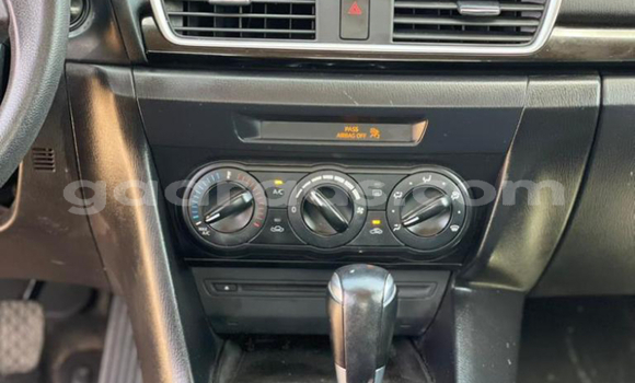 Acheter Neuf Voiture Mazda 3 Blanc à Dakar, Dakar Acheter Neuf Voiture Mazda 3 Blanc à Dakar, Dakar