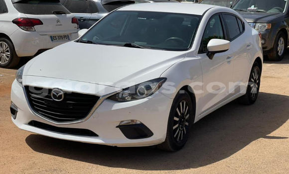 Acheter Neuf Voiture Mazda 3 Blanc à Dakar, Dakar Acheter Neuf Voiture Mazda 3 Blanc à Dakar, Dakar