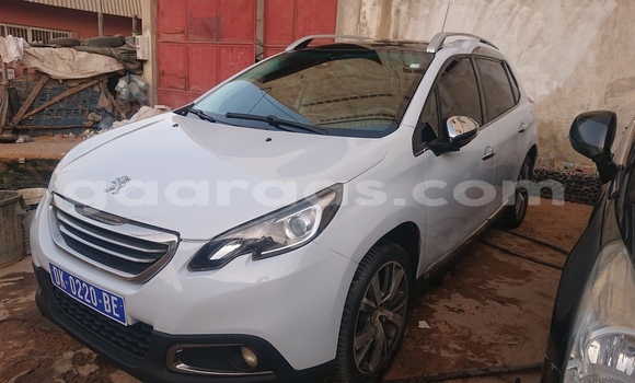 Buy Used Peugeot 2008 White Car in Dakar in Dakar
