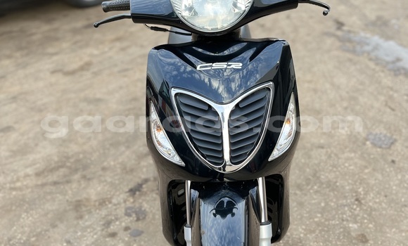 Acheter Occasion Moto CRS 650 VUN Noir à Dakar, Dakar Acheter Occasion Moto CRS 650 VUN Noir à Dakar, Dakar