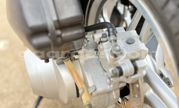 Acheter Occasion Moto CRS 650 VUN Noir à Dakar, Dakar Acheter Occasion Moto CRS 650 VUN Noir à Dakar, Dakar