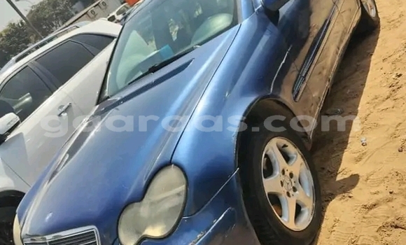 Dieundeu Occasion Mercedes Viano Blue Auto in Dakar in Dakar Dieundeu Occasion Mercedes Viano Blue Auto in Dakar in Dakar