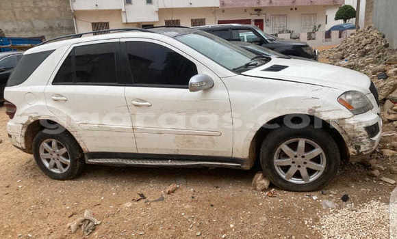 Dieundeu Occasion Mercedes‒Benz G-klasse White Auto in Dakar in Dakar Dieundeu Occasion Mercedes‒Benz G-klasse White Auto in Dakar in Dakar