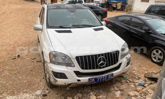 Dieundeu Occasion Mercedes‒Benz G-klasse White Auto in Dakar in Dakar Dieundeu Occasion Mercedes‒Benz G-klasse White Auto in Dakar in Dakar