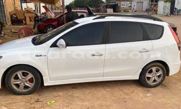 Dieundeu Occasion Hyundai i30 White Auto in Dakar in Dakar Dieundeu Occasion Hyundai i30 White Auto in Dakar in Dakar