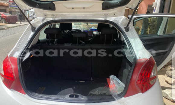 Dieundeu Occasion Peugeot 2008 White Auto in Dakar in Dakar Dieundeu Occasion Peugeot 2008 White Auto in Dakar in Dakar