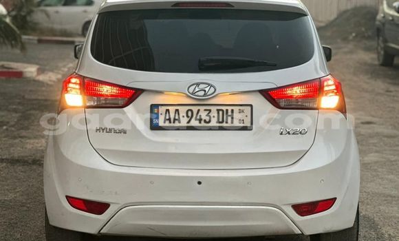 Dieundeu Occasion Hyundai i20 White Auto in Dakar in Dakar Dieundeu Occasion Hyundai i20 White Auto in Dakar in Dakar