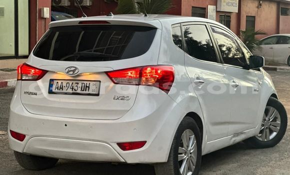 Dieundeu Occasion Hyundai i20 White Auto in Dakar in Dakar Dieundeu Occasion Hyundai i20 White Auto in Dakar in Dakar