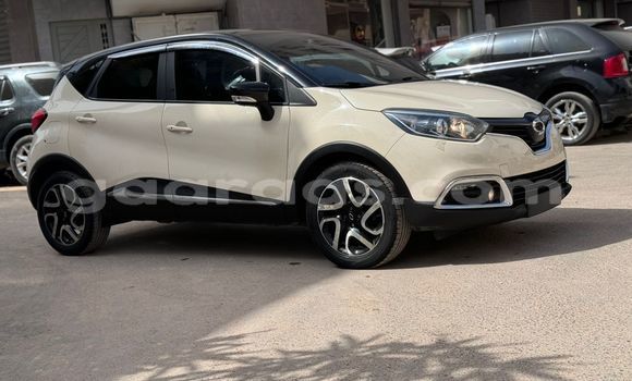 Acheter Import Voiture Renault Captur Blanc à Dakar, Dakar Acheter Import Voiture Renault Captur Blanc à Dakar, Dakar