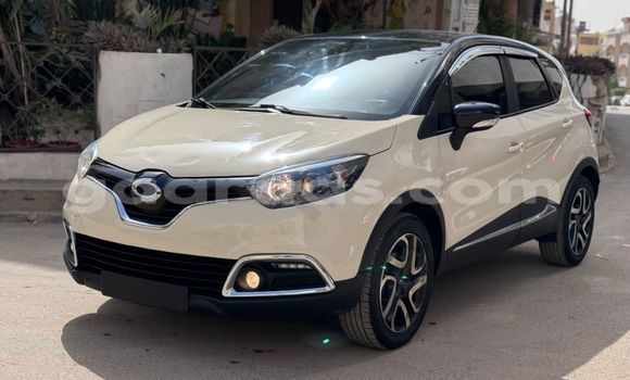 Acheter Import Voiture Renault Captur Blanc à Dakar, Dakar Acheter Import Voiture Renault Captur Blanc à Dakar, Dakar