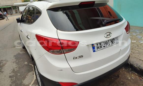 Acheter Occasion Voiture Hyundai ix35 Blanc à Dakar, Dakar Acheter Occasion Voiture Hyundai ix35 Blanc à Dakar, Dakar