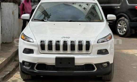 Dieundeu Imported Jeep Cherokee White Auto in Dakar in Dakar Dieundeu Imported Jeep Cherokee White Auto in Dakar in Dakar
