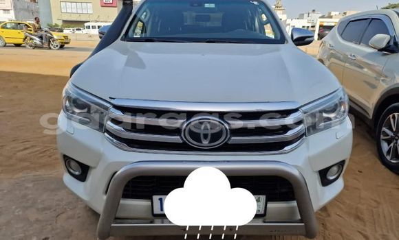 Acheter Import Voiture Toyota Hilux Blanc à Dakar, Dakar