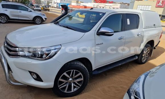 Dieundeu Imported Toyota Hilux White Auto in Dakar in Dakar Dieundeu Imported Toyota Hilux White Auto in Dakar in Dakar