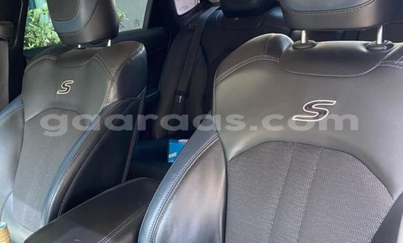 Dieundeu Occasion Chrysler 200 Blue Auto in Dakar in Dakar Dieundeu Occasion Chrysler 200 Blue Auto in Dakar in Dakar