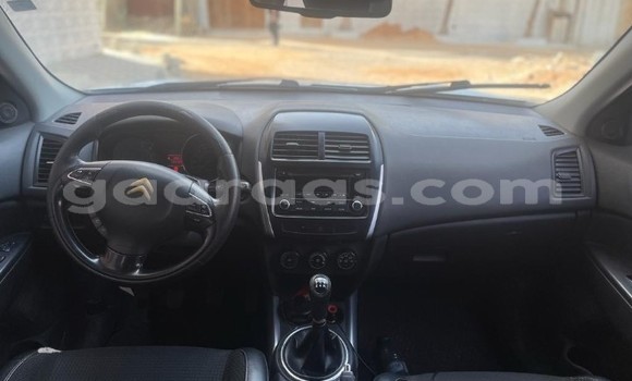 Buy Used Citroen C4 Aircross White Car in Dakar in Dakar Buy Used Citroen C4 Aircross White Car in Dakar in Dakar