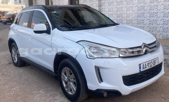 Buy Used Citroen C4 Aircross White Car in Dakar in Dakar Buy Used Citroen C4 Aircross White Car in Dakar in Dakar