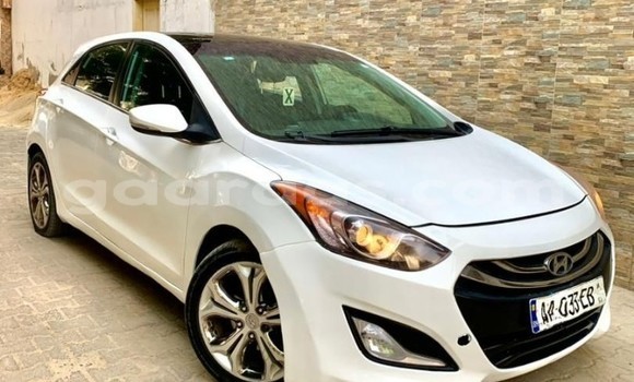 Acheter Occasion Voiture Hyundai Elantra Blanc à Dakar, Dakar Acheter Occasion Voiture Hyundai Elantra Blanc à Dakar, Dakar