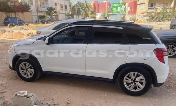 Acheter Occasion Voiture Citroen C3 Aircross Blanc à Dakar, Dakar Acheter Occasion Voiture Citroen C3 Aircross Blanc à Dakar, Dakar