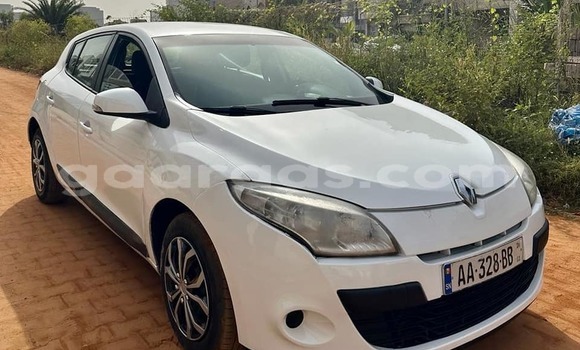 Dieundeu Occasion Renault Megane White Auto in Dakar in Dakar Dieundeu Occasion Renault Megane White Auto in Dakar in Dakar