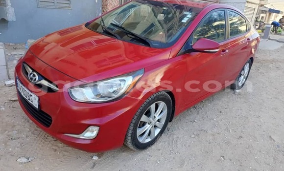 Acheter Occasion Voiture Hyundai Accent Rouge à Dakar, Dakar Acheter Occasion Voiture Hyundai Accent Rouge à Dakar, Dakar
