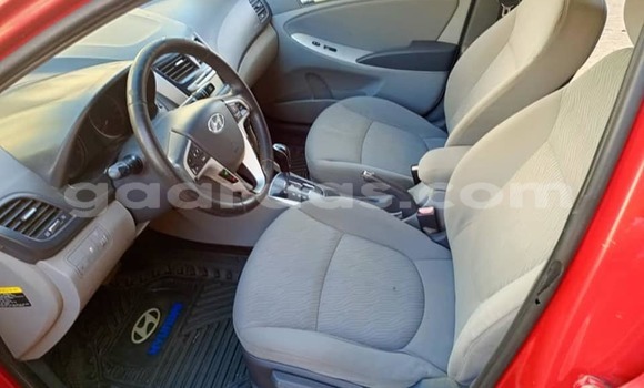 Acheter Occasion Voiture Hyundai Accent Rouge à Dakar, Dakar Acheter Occasion Voiture Hyundai Accent Rouge à Dakar, Dakar