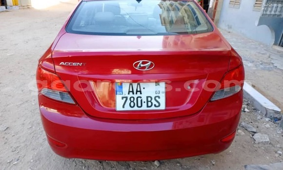 Acheter Occasion Voiture Hyundai Accent Rouge à Dakar, Dakar Acheter Occasion Voiture Hyundai Accent Rouge à Dakar, Dakar