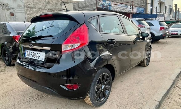 Acheter Occasion Voiture Ford Fiesta Noir à Dakar, Dakar Acheter Occasion Voiture Ford Fiesta Noir à Dakar, Dakar