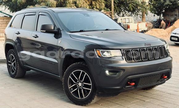 Dieundeu Imported Jeep Grand Cherokee Silver Auto in Dakar in Dakar