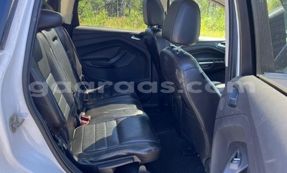 Buy Used Ford Escape White Car in Dakar in Dakar Buy Used Ford Escape White Car in Dakar in Dakar