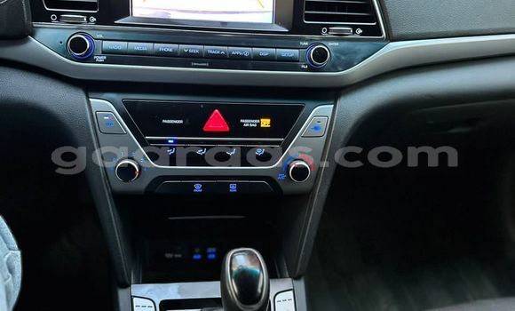 Acheter Occasion Voiture Hyundai Elantra Gris à Dakar, Dakar Acheter Occasion Voiture Hyundai Elantra Gris à Dakar, Dakar