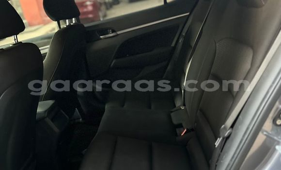 Acheter Occasion Voiture Hyundai Elantra Gris à Dakar, Dakar Acheter Occasion Voiture Hyundai Elantra Gris à Dakar, Dakar